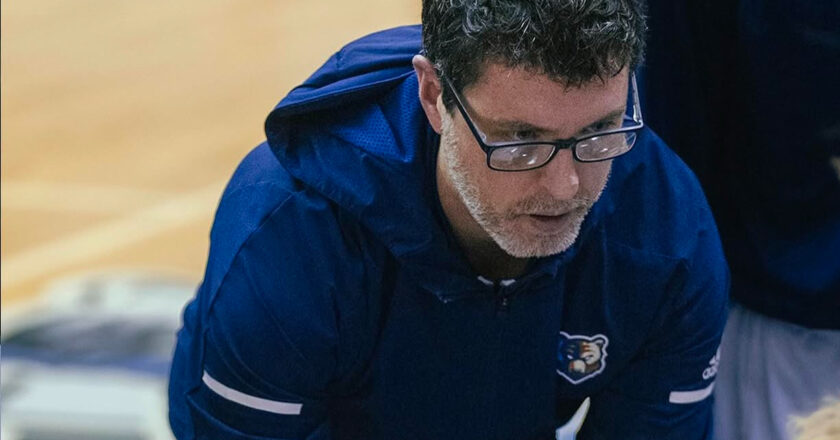 Hialeah Gardens Basketball Coach Starts AAU Program